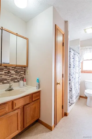 $287,500 | 21092 Hwy P, Vichy, MO 65580