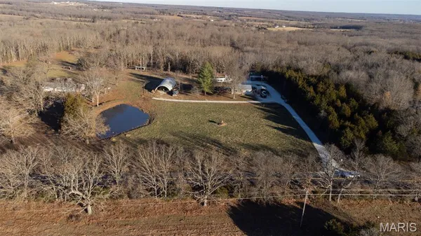 $287,500 | 21092 Hwy P, Vichy, MO 65580