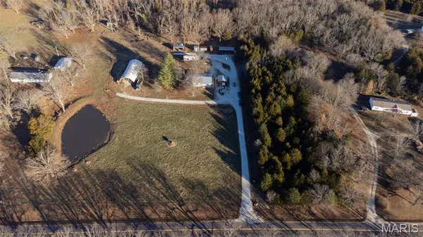 $287,500 | 21092 Hwy P, Vichy, MO 65580