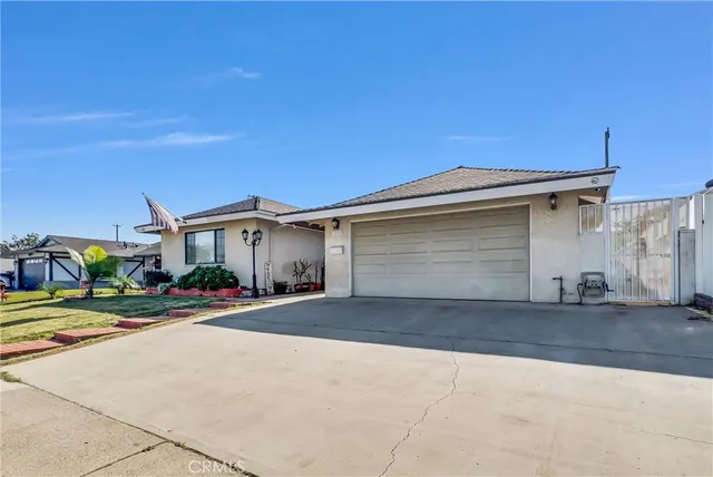 $1,050,000 | 2520 Redcoach Lane, La Habra, CA 90631