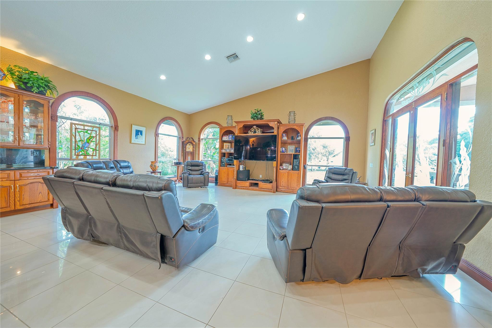 14630 Luray Road Southwest Ranches, FL 33330 - Photo 20 of 54 Photo 20