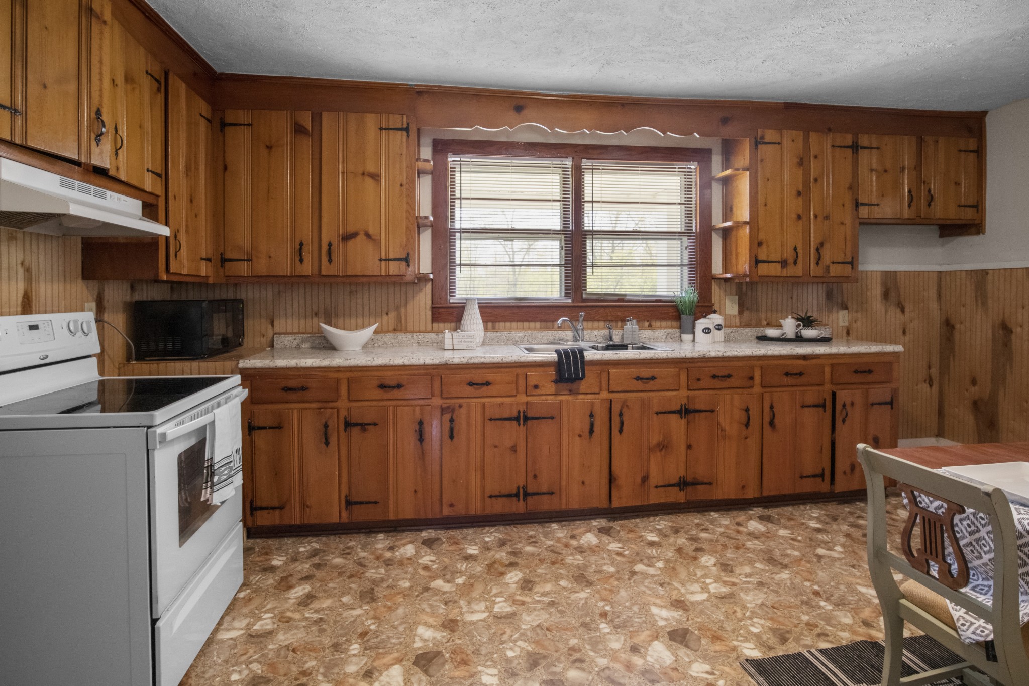 1735 Old Columbia Road Dickson, TN 37055 - Photo 11 of 20 Gallery Image 11