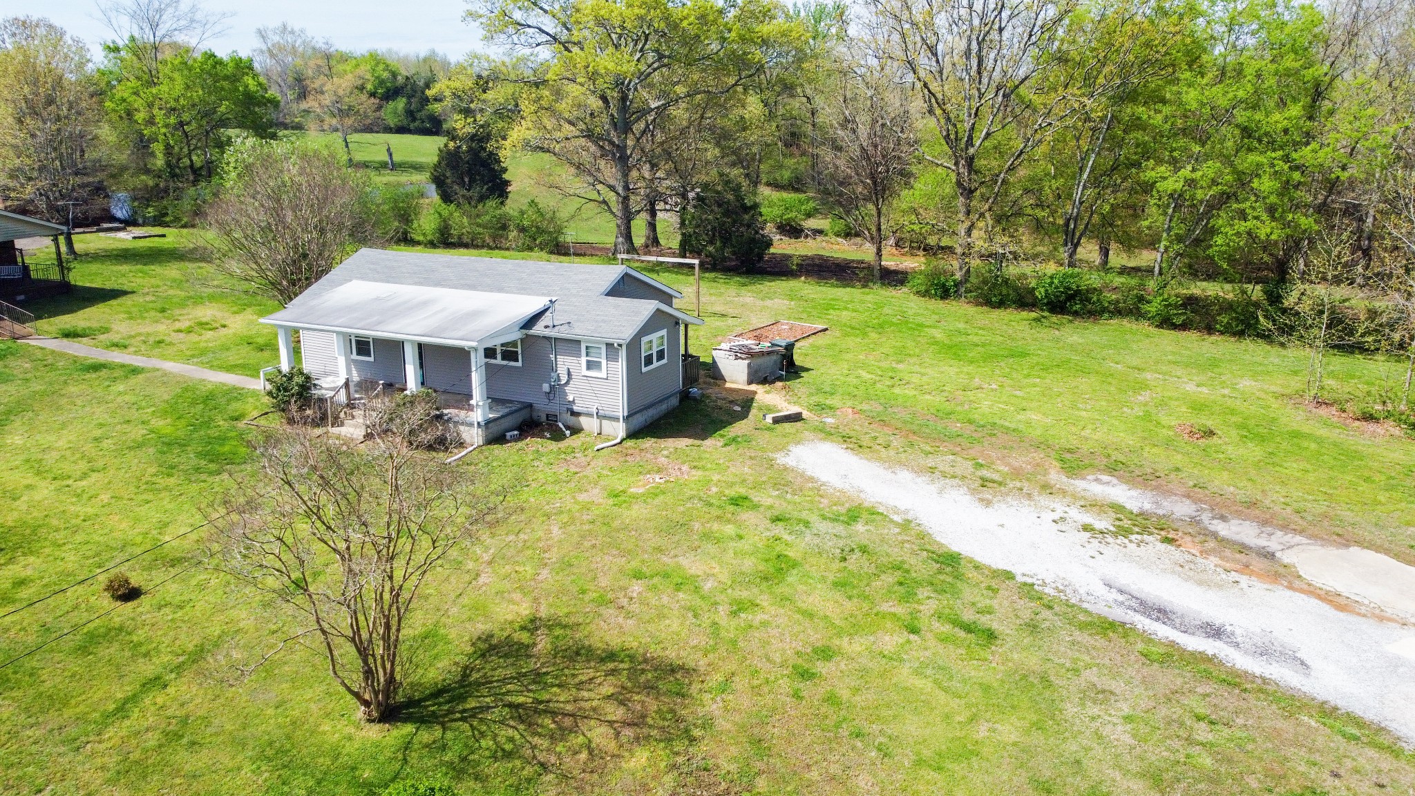 1735 Old Columbia Road Dickson, TN 37055 - Photo 3 of 20 Gallery Image 3