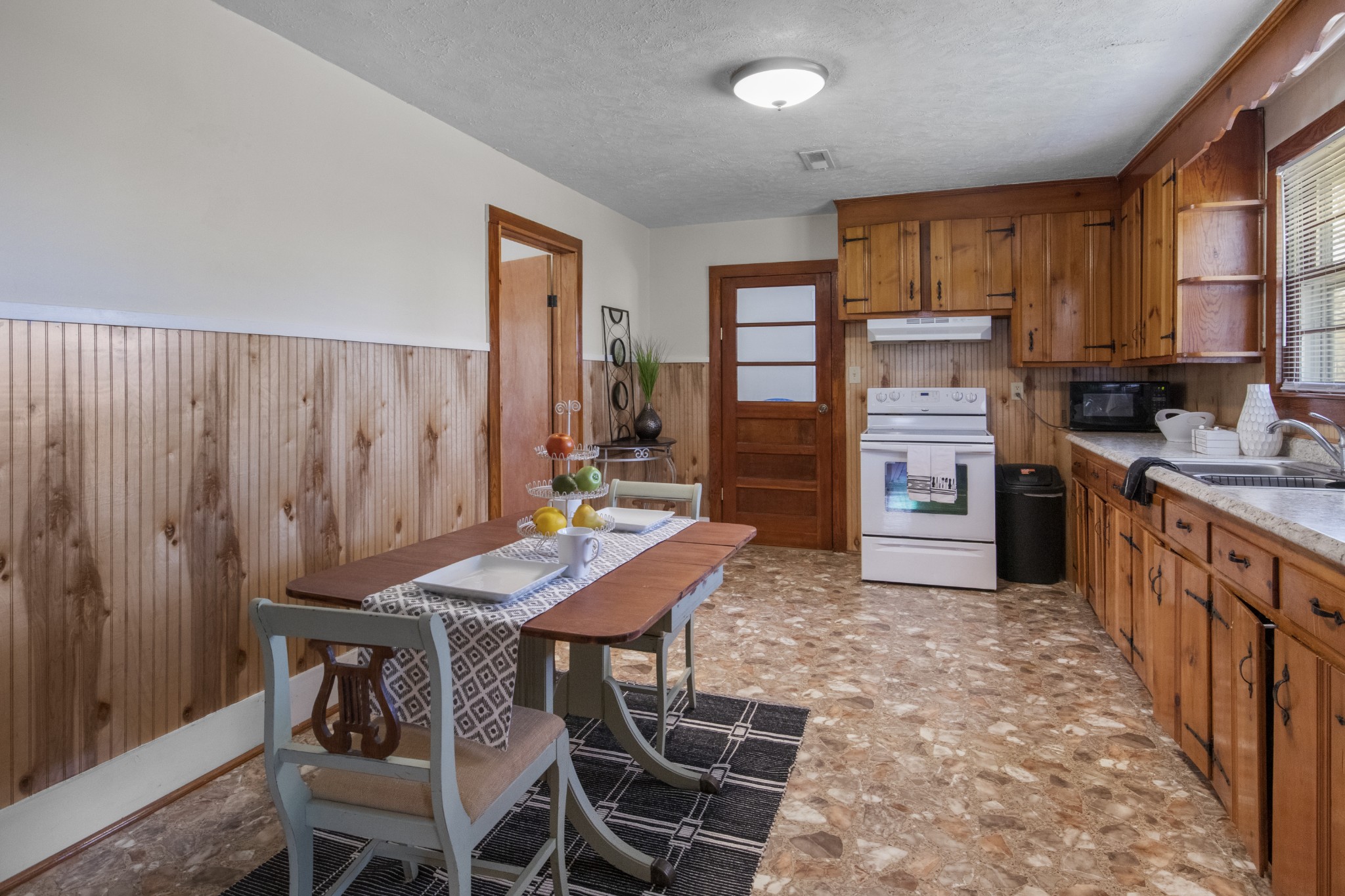 1735 Old Columbia Road Dickson, TN 37055 - Photo 10 of 20 Gallery Image 10