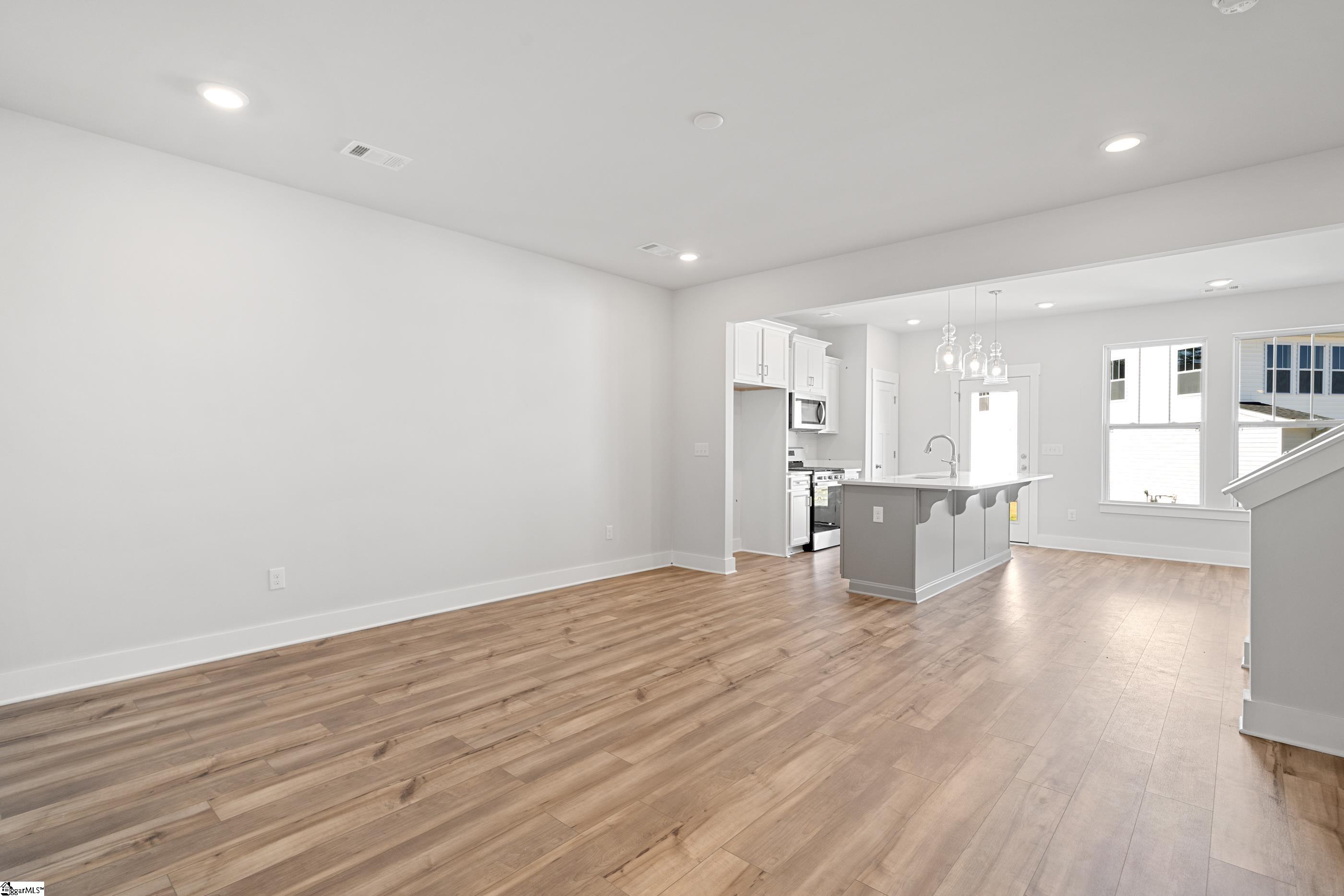 407 Hazelcote Road Greenville, SC 29611 - Photo 16 of 29