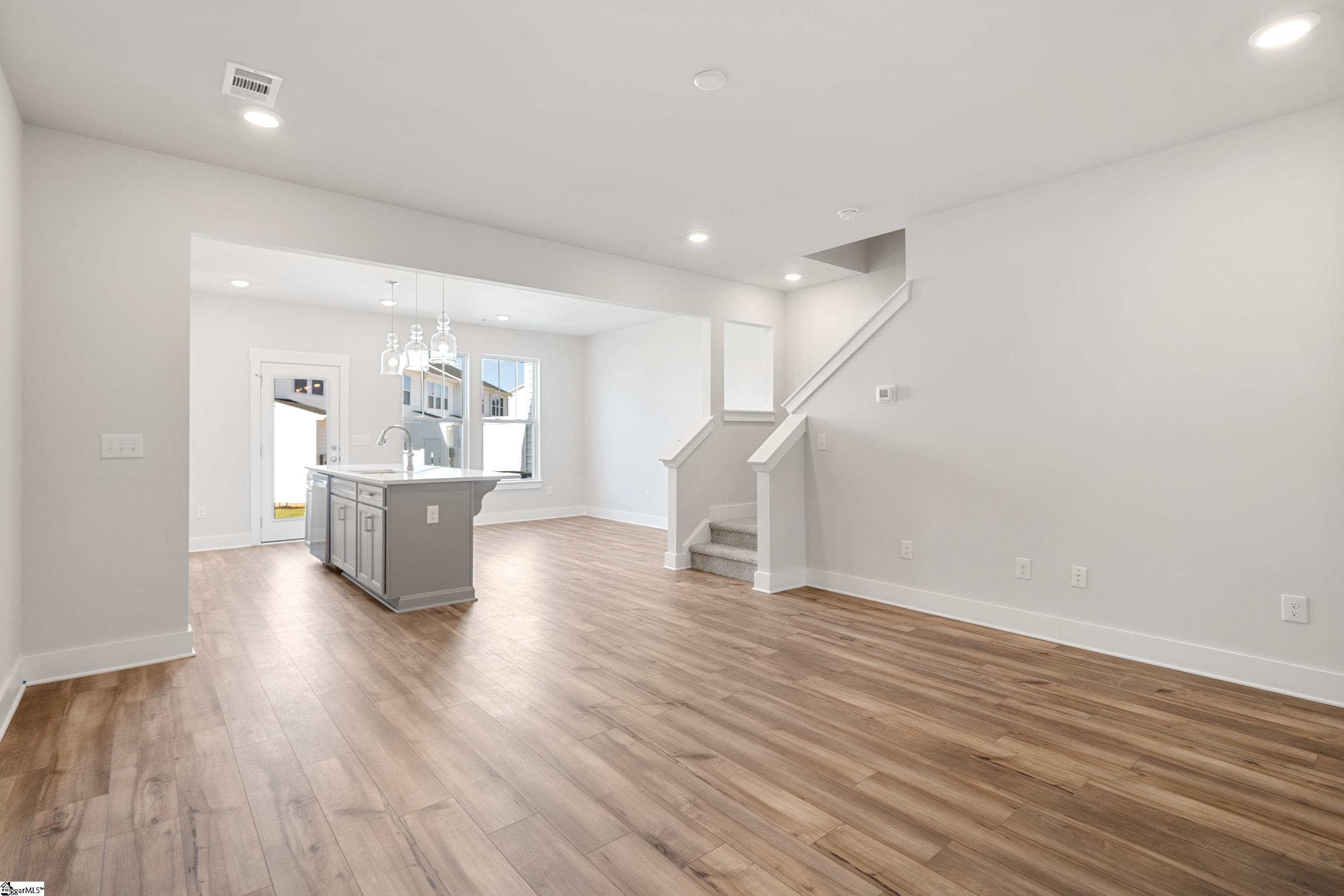 407 Hazelcote Road Greenville, SC 29611 - Photo 17 of 29