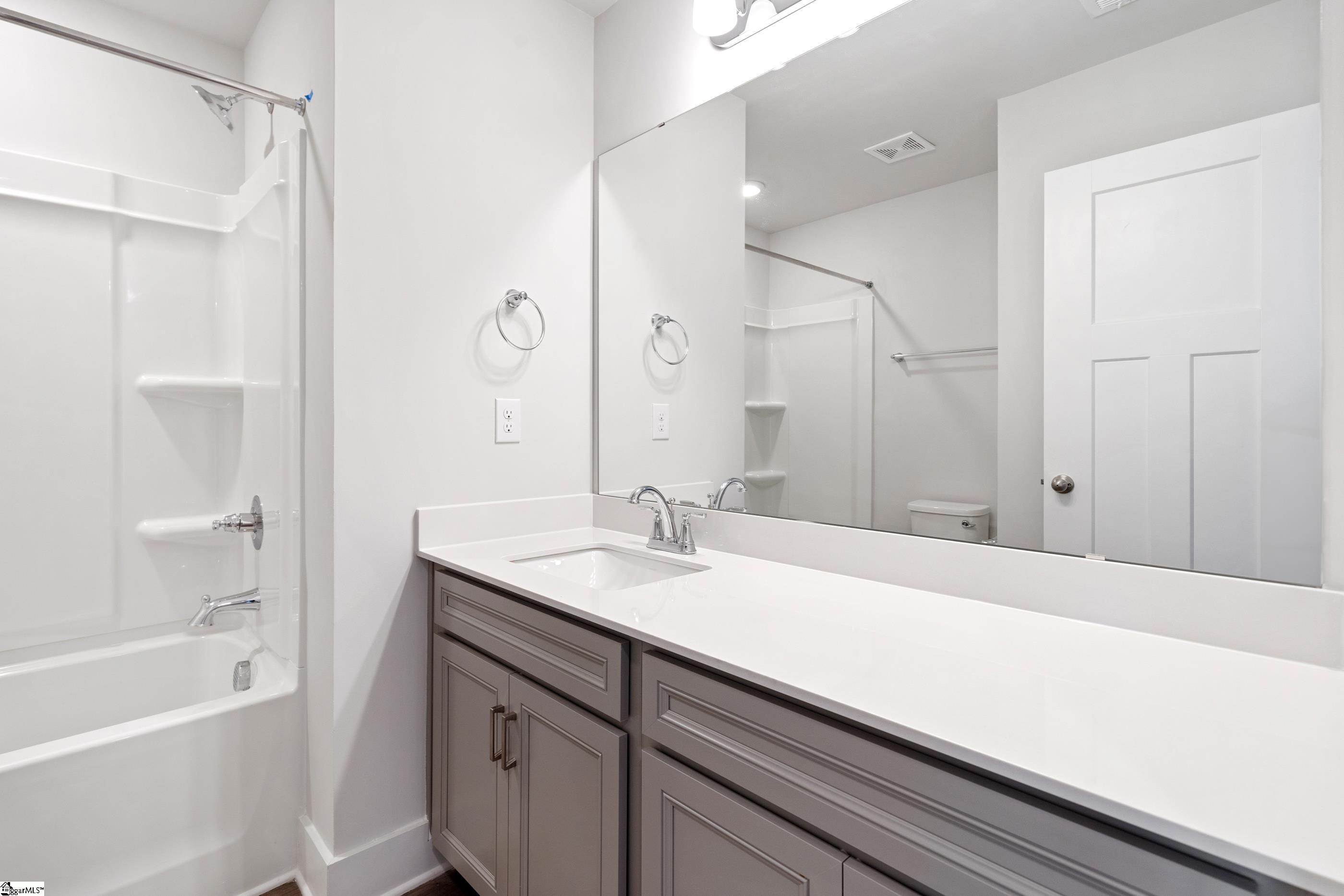 407 Hazelcote Road Greenville, SC 29611 - Photo 27 of 29