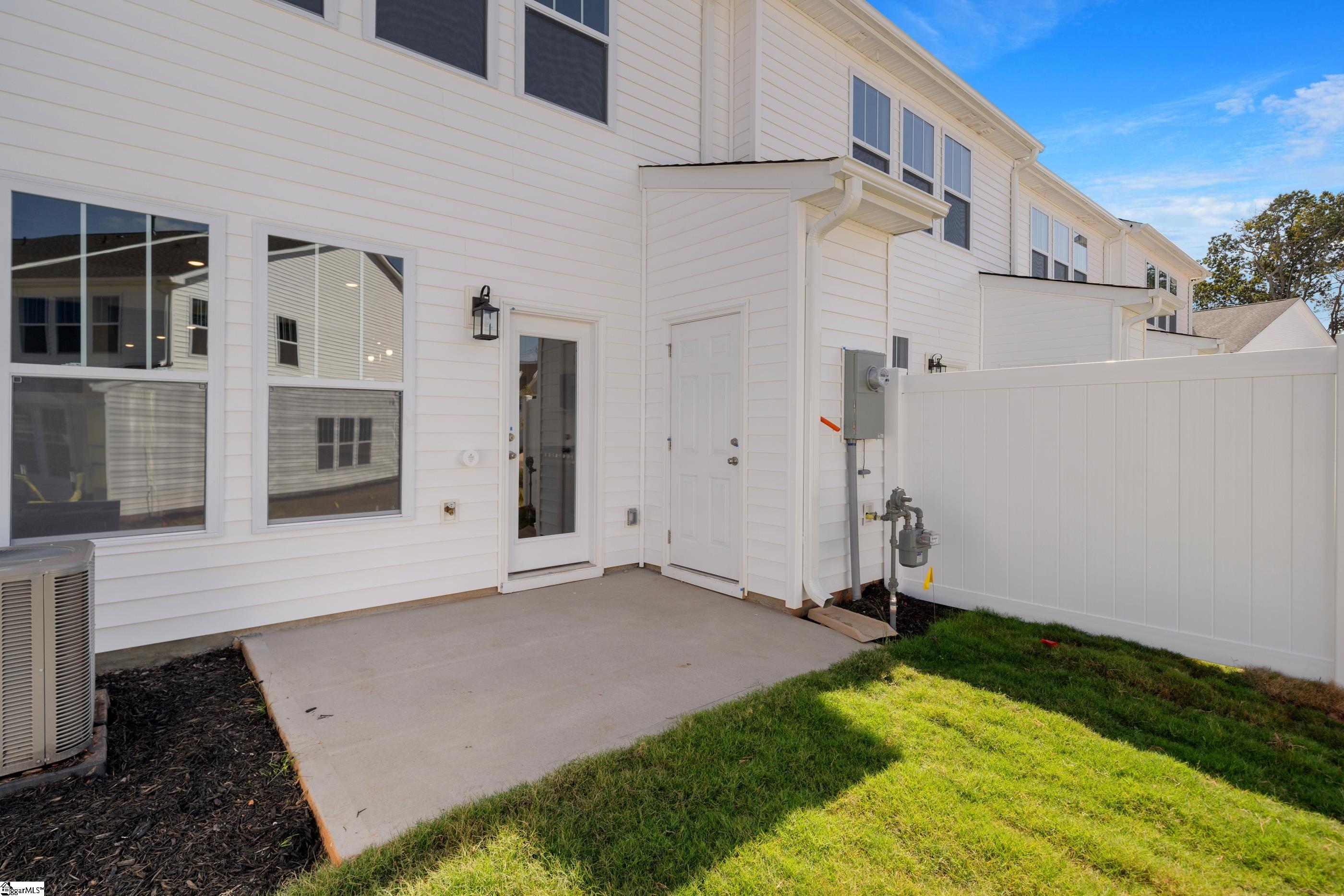 407 Hazelcote Road Greenville, SC 29611 - Photo 5 of 29