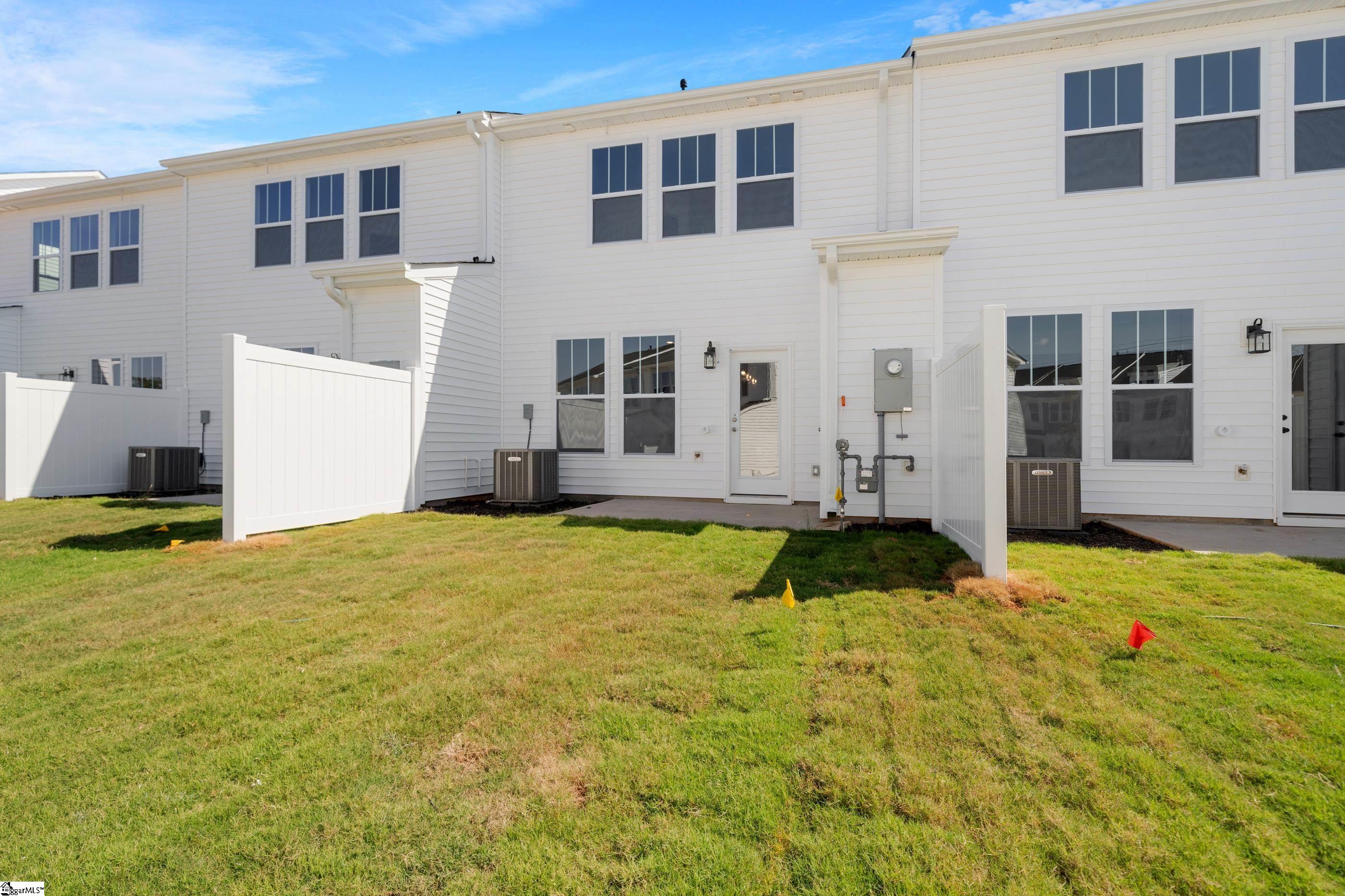 407 Hazelcote Road Greenville, SC 29611 - Photo 7 of 29