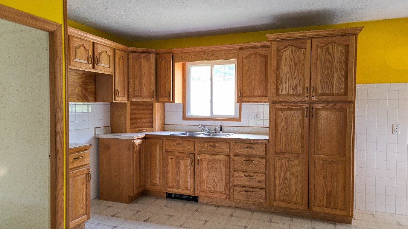 413 Zurn Road Sayre, PA 18840 - Photo 4 of 18