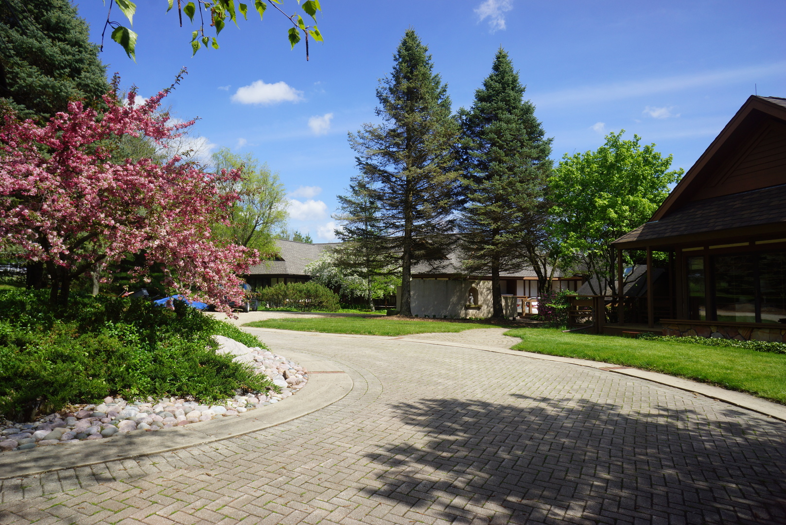 1N765 Brundige Road Elburn, IL 60119 - Photo 8 of 49 a view of a park with plants and trees