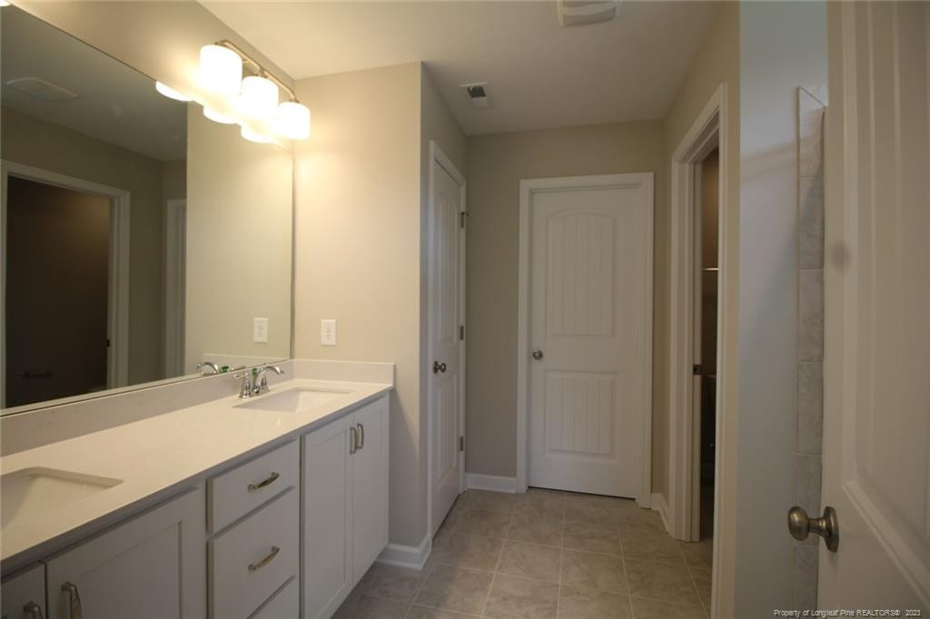 6846 Running Fox Road Hope Mills, NC 28348 - Photo 13 of 21 Photo 13