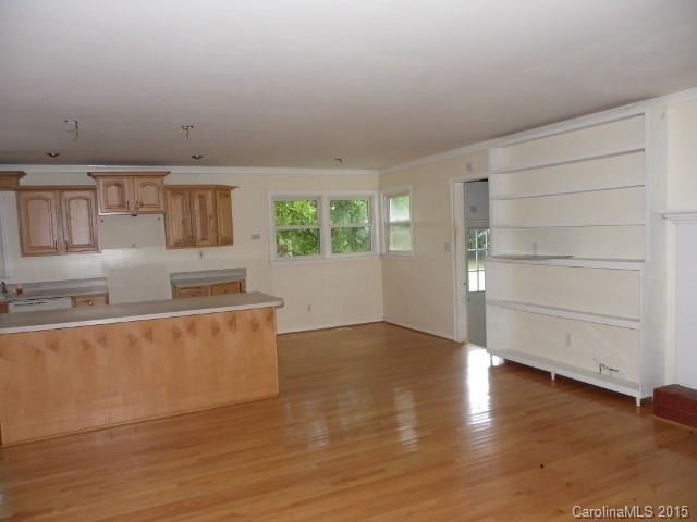 778 Stateline Road Clover, SC 29710 - Photo 2 of 8 Gallery Image 2