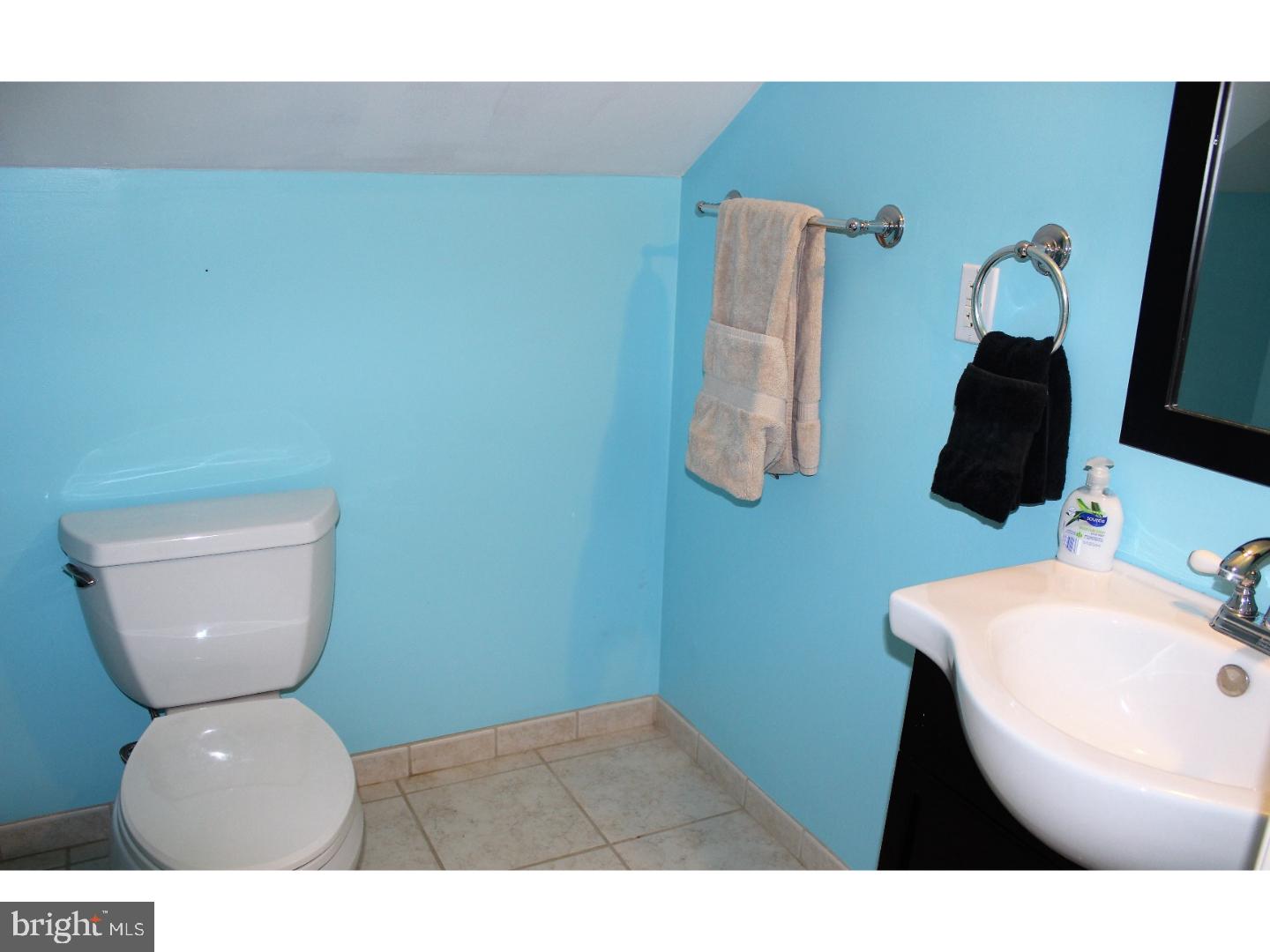 47 Rustleaf Lane Levittown, PA 19055 - Photo 17 of 20 Gallery Image 17