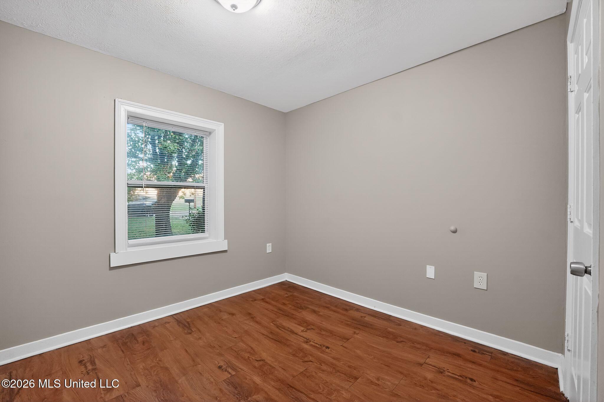 4090 Puckett Road Jackson, MS 39212 - Photo 17 of 38 17_4090_Puckett_Rd_Jackson_MS_39212-Livi
