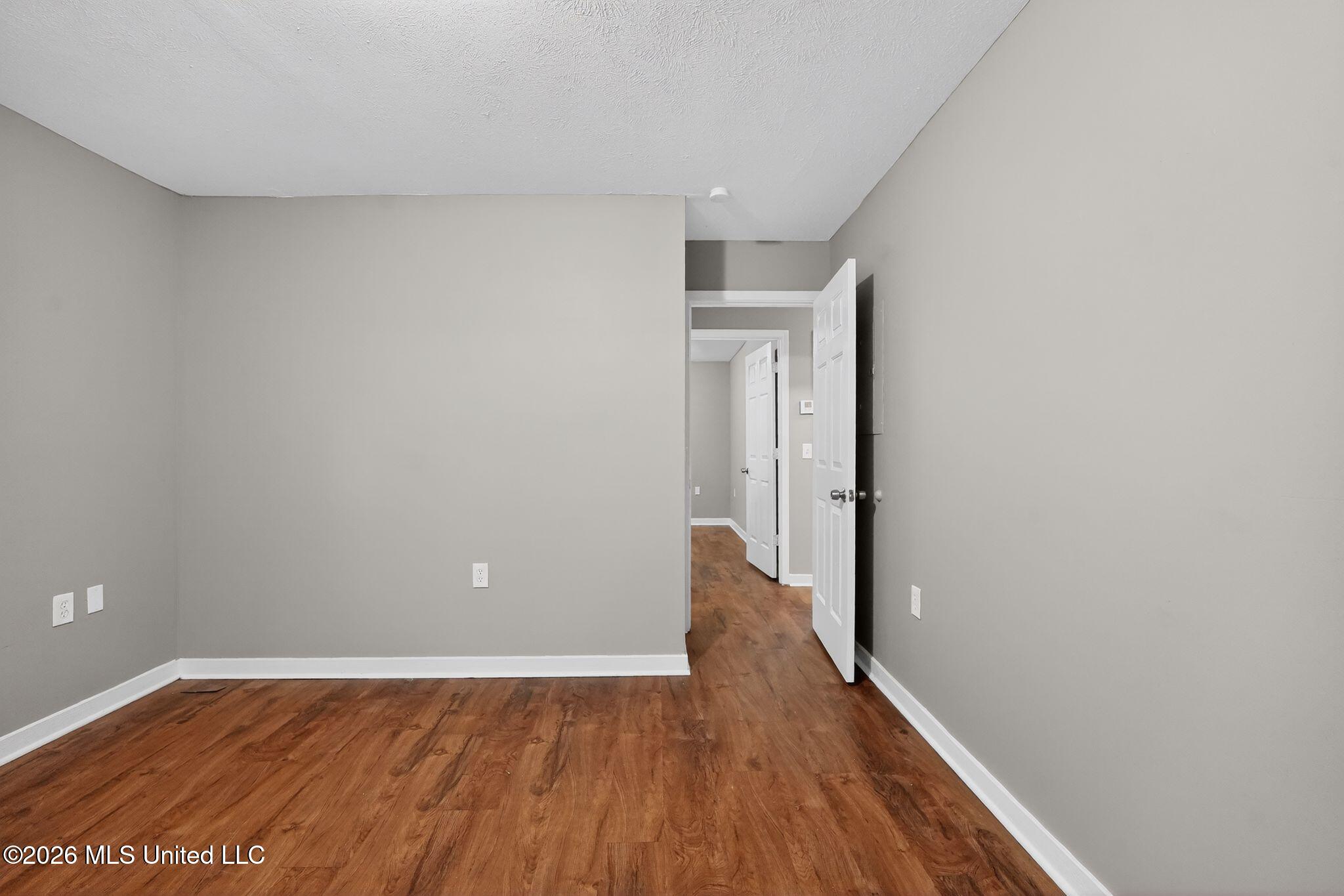 4090 Puckett Road Jackson, MS 39212 - Photo 18 of 38 18_4090_Puckett_Rd_Jackson_MS_39212-Livi