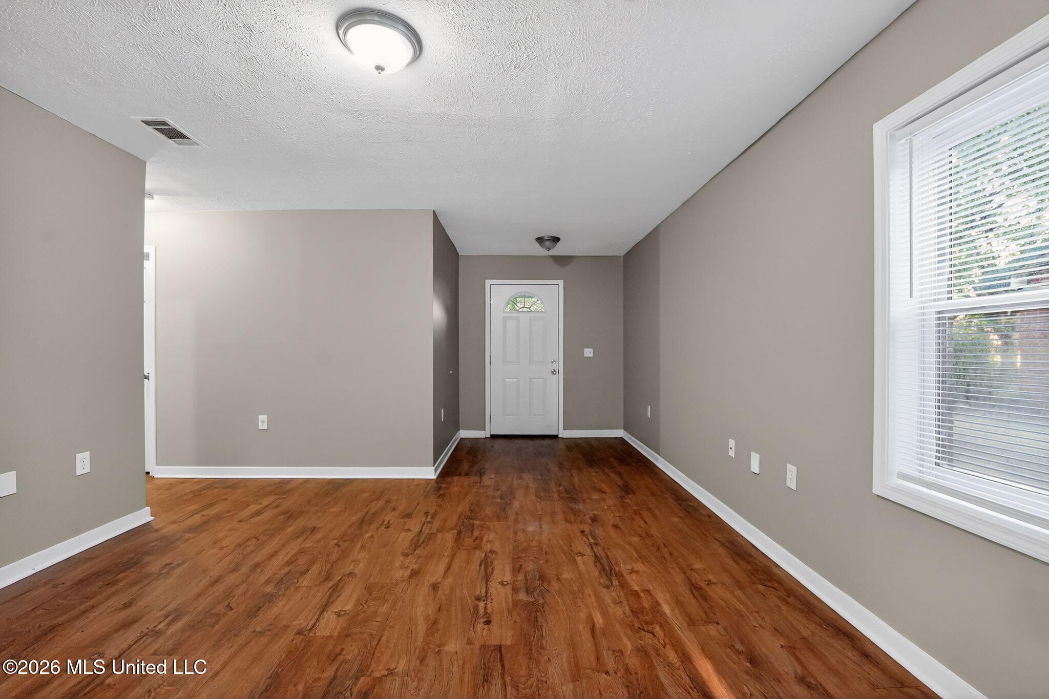 4090 Puckett Road Jackson, MS 39212 - Photo 8 of 38 08_4090_Puckett_Rd_Jackson_MS_39212-Foye