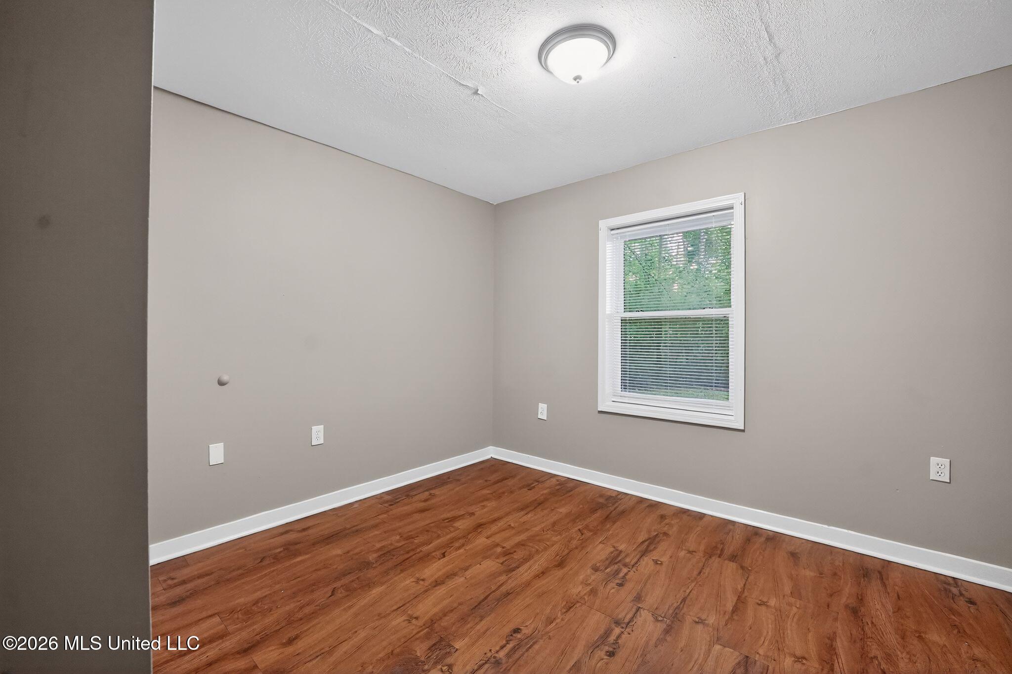 4090 Puckett Road Jackson, MS 39212 - Photo 10 of 38 10_4090_Puckett_Rd_Jackson_MS_39212-Livi