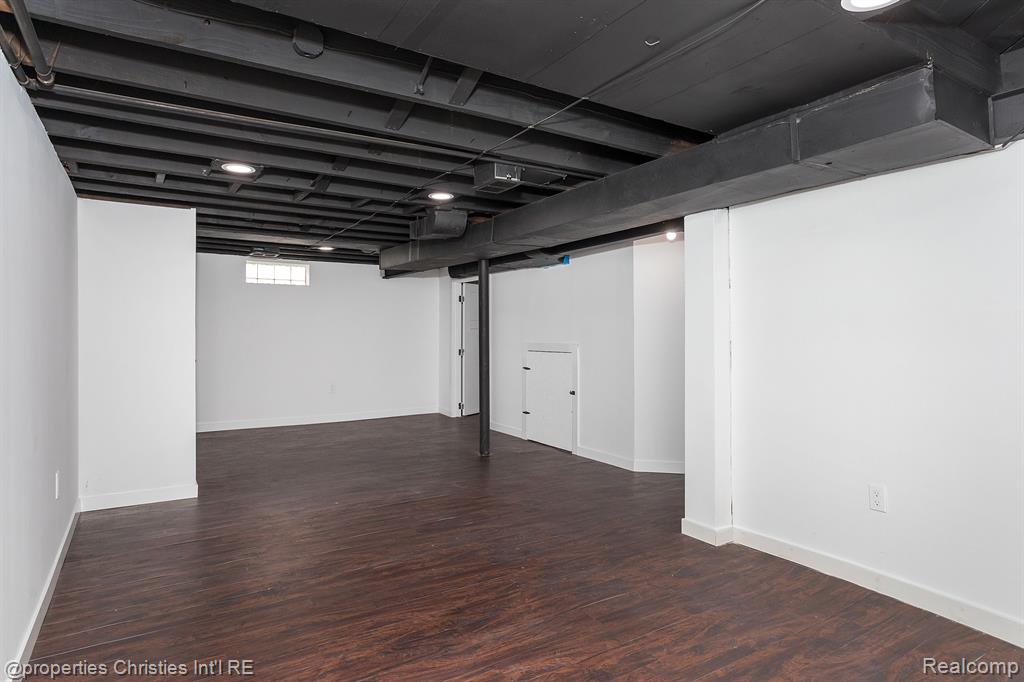 3802 Durham Road Royal Oak, MI 48073 - Photo 22 of 30