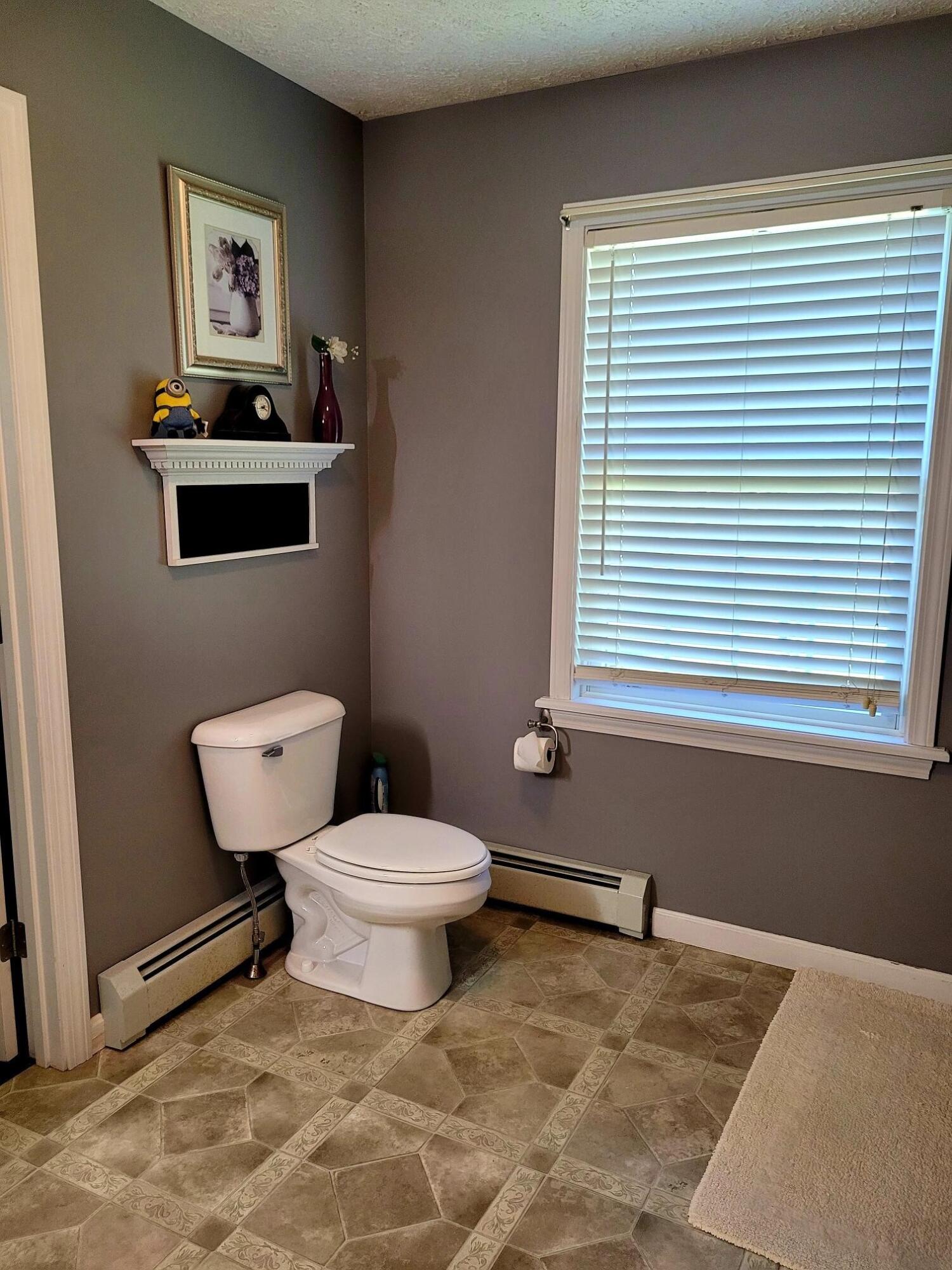 155 Kidder Road South China, ME 04358 - Photo 22 of 68 Full bath upper level