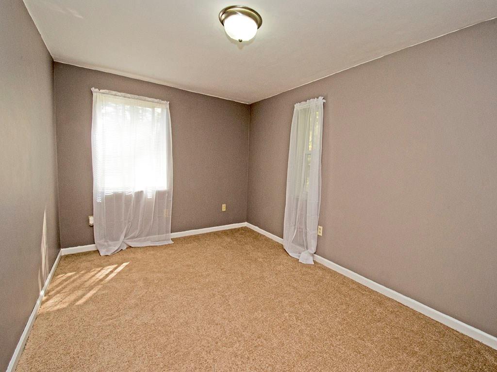 39 McMichael Road Carnegie, PA 15106 - Photo 12 of 17 Gallery Image 12