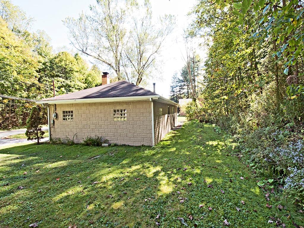 39 McMichael Road Carnegie, PA 15106 - Photo 15 of 17 Gallery Image 15