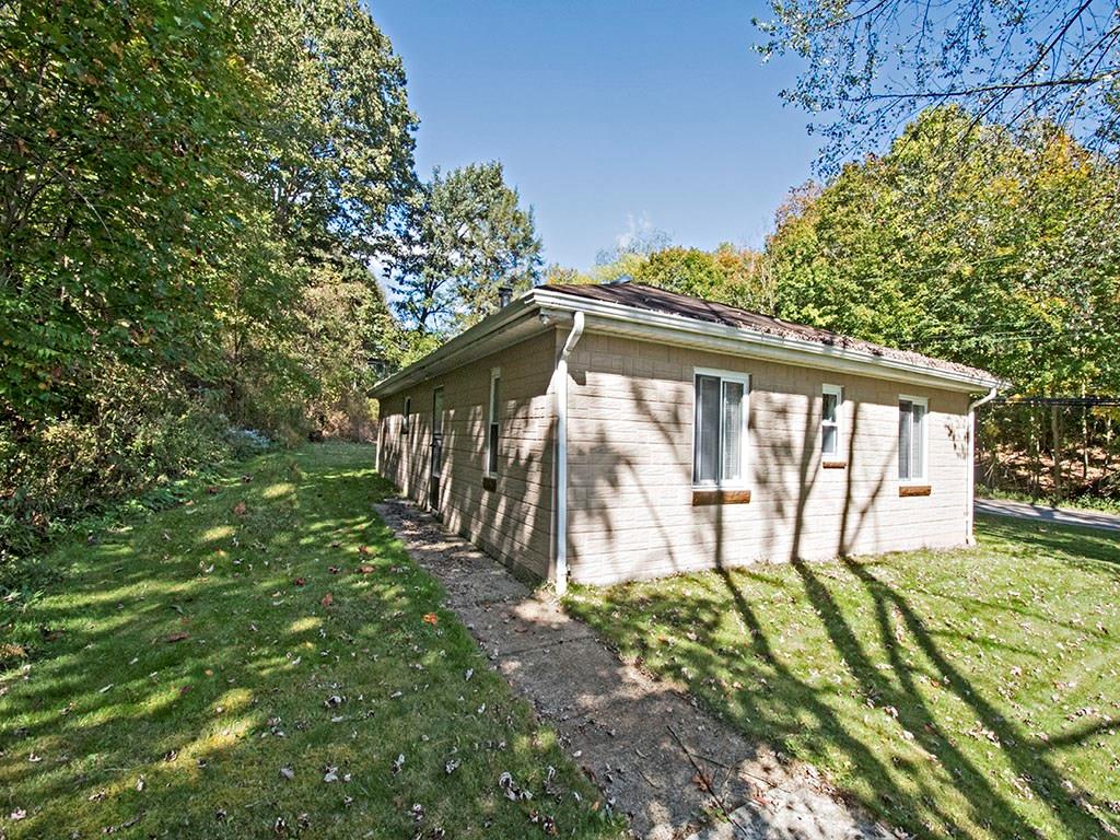 39 McMichael Road Carnegie, PA 15106 - Photo 16 of 17 Gallery Image 16
