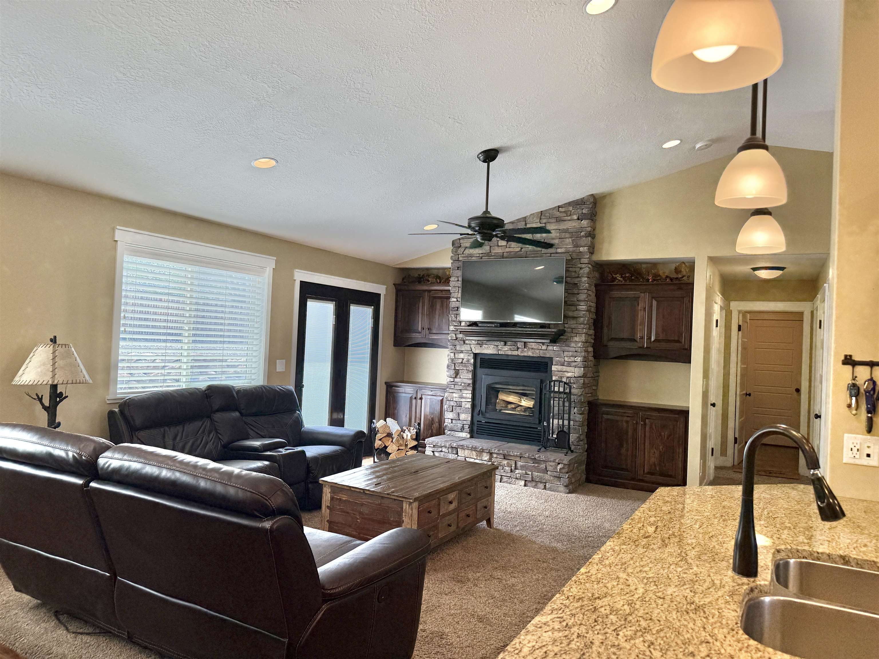 1465 Canyon Road Kemmerer, WY 83101 - Photo 7 of 36