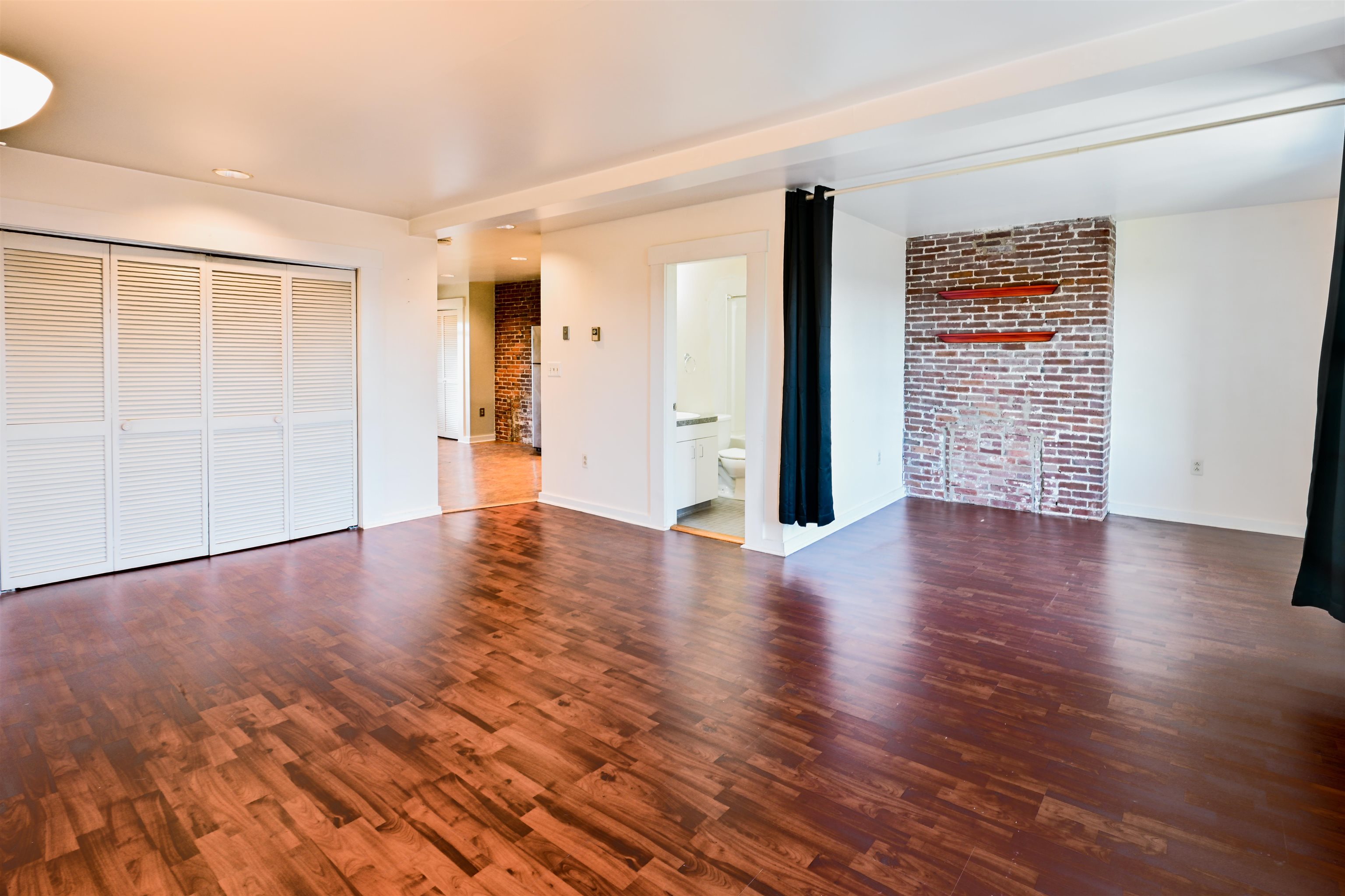 139 West Merrimack Street, Unit 3 Manchester, NH 03101 - Photo 6 of 32