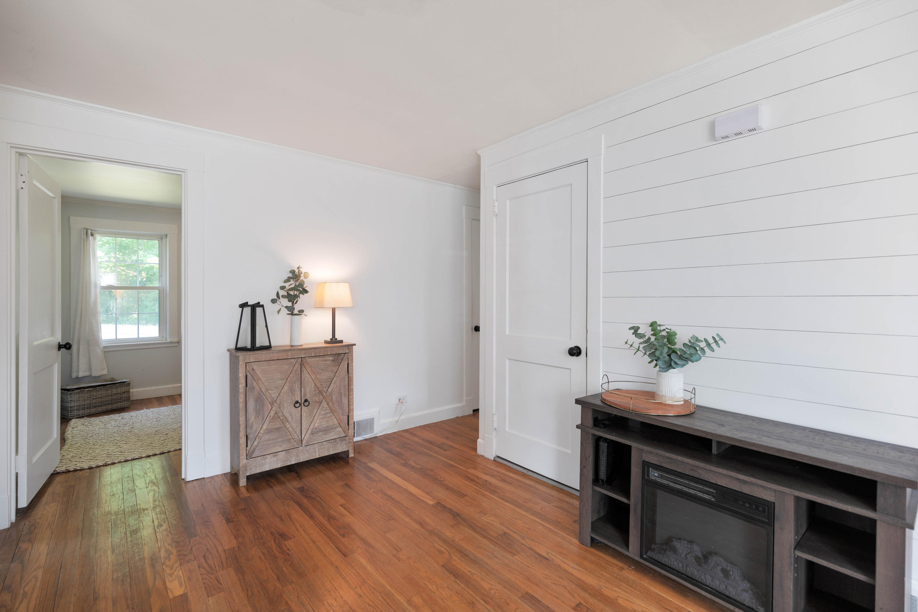 101 Colonial Road Portland, ME 04102 - Photo 13 of 32 101 Colonial Portland_009