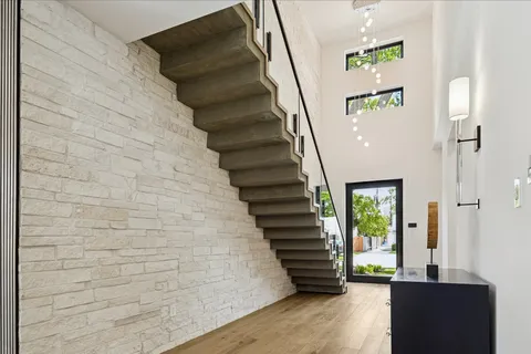 $3,750,000 | 3106 Newcastle Drive, Houston, TX 77027