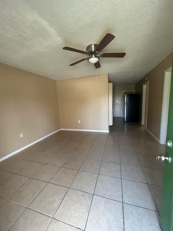 $1,500 | 8657 64th Court, Vero Beach, FL 32967