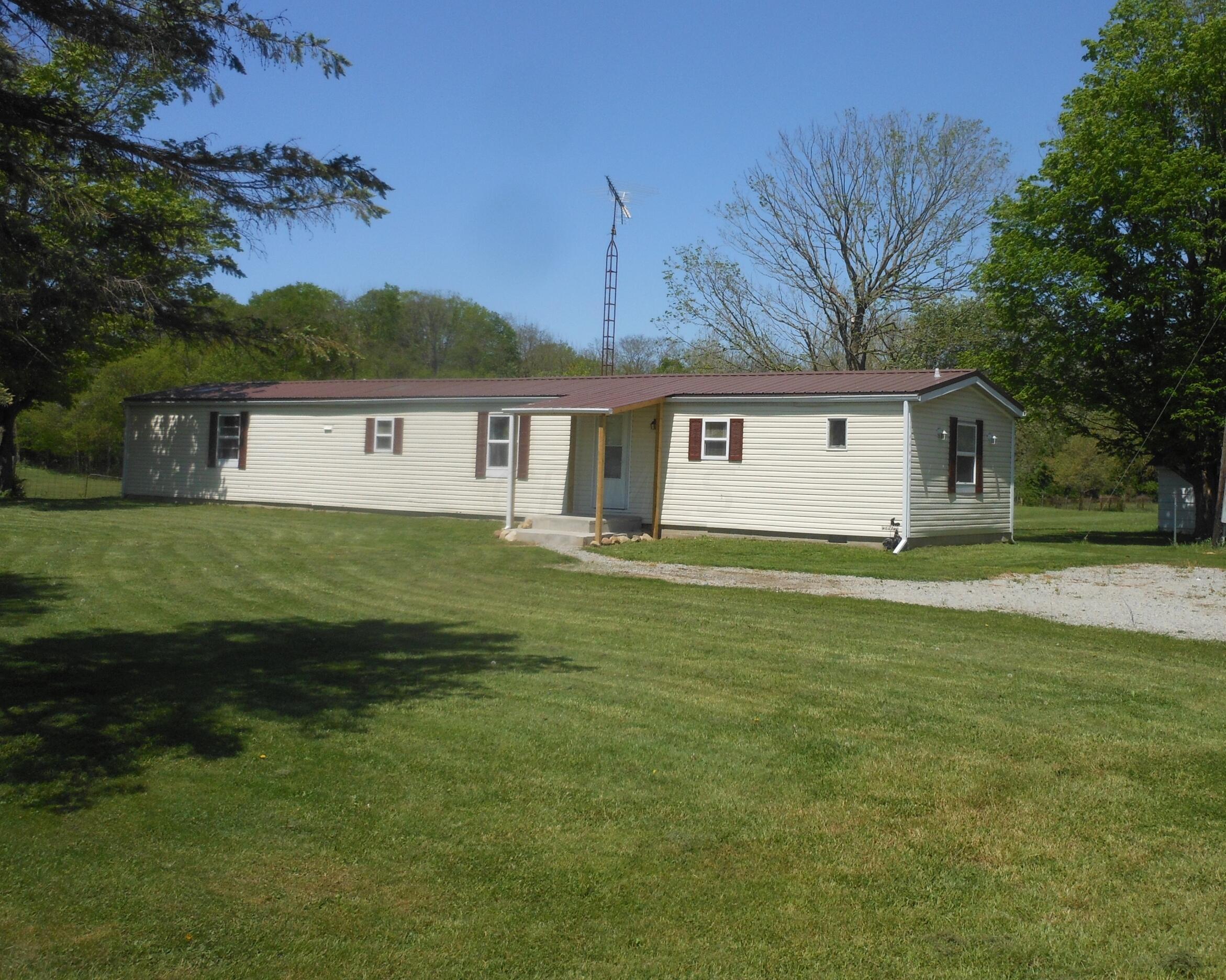 11325 Petersburg Road Hillsboro, OH 45133 - Photo 2 of 15 h6