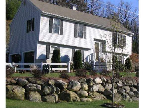 16 Cobble Hill Road Nashua, NH 03062 - Photo 1 of 1