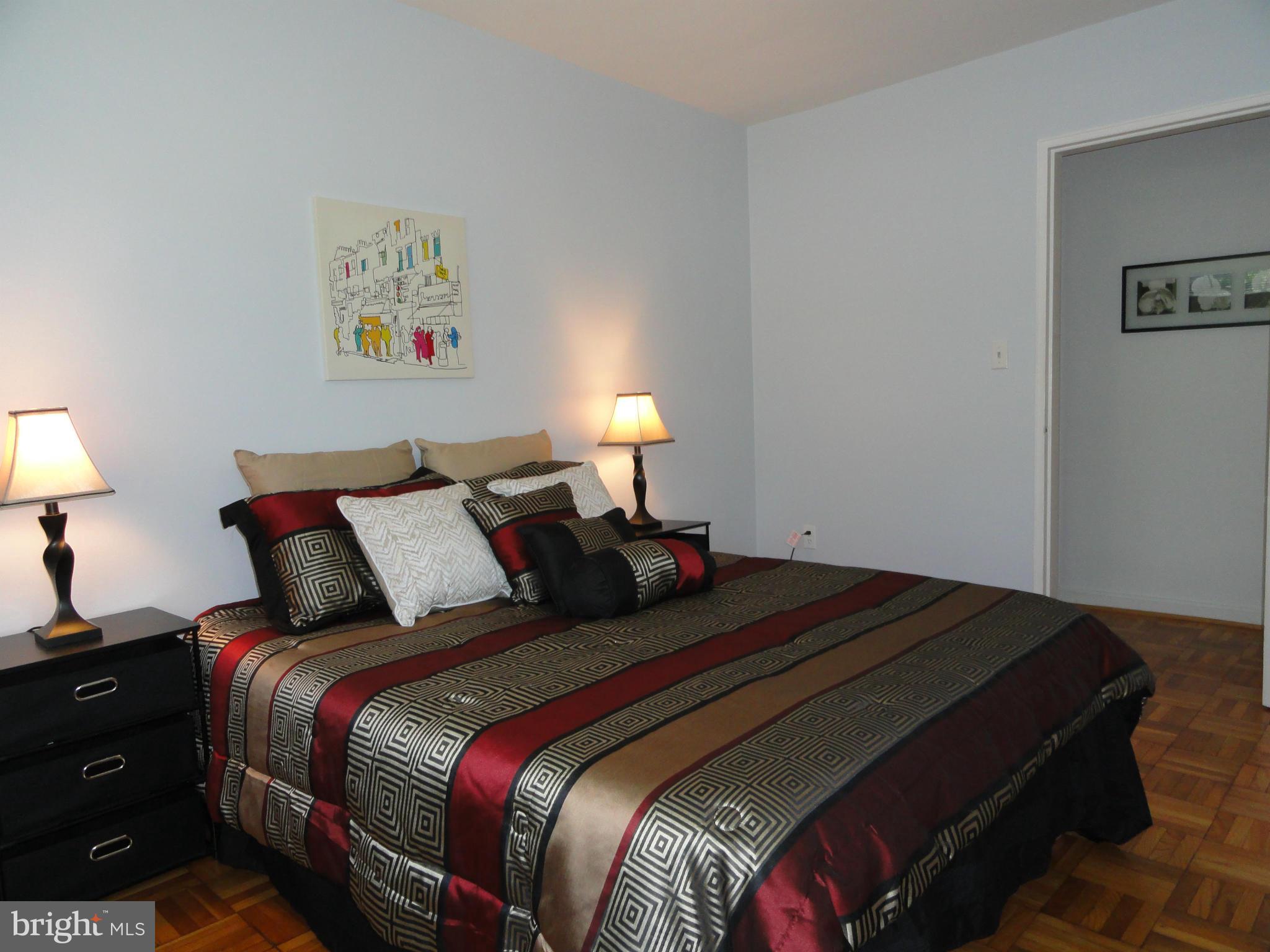 3901 Tunlaw Road Northwest, Unit 701 Washington, DC 20007 - Photo 13 of 29 Second Bedroom: Roomy!