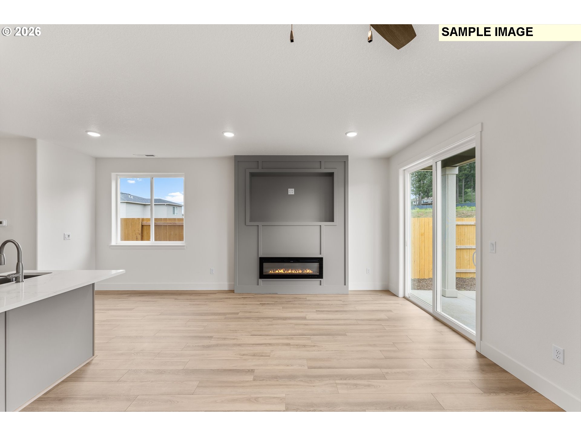528 Spring Boulevard Woodburn, OR 97071 - Photo 17 of 34
