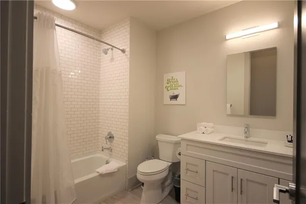 $2,600 | 820 Union Street, Unit 203, New Orleans, LA 70112