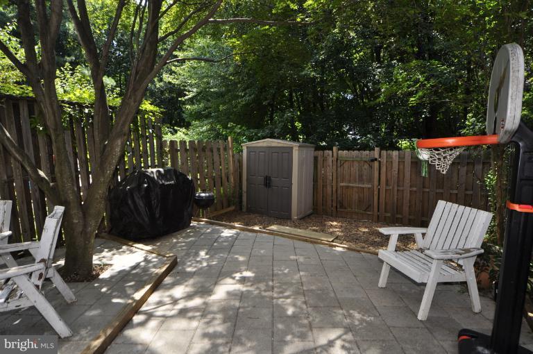 1652 Barnstead Drive Reston, VA 20194 - Photo 12 of 28 Exterior (Rear)