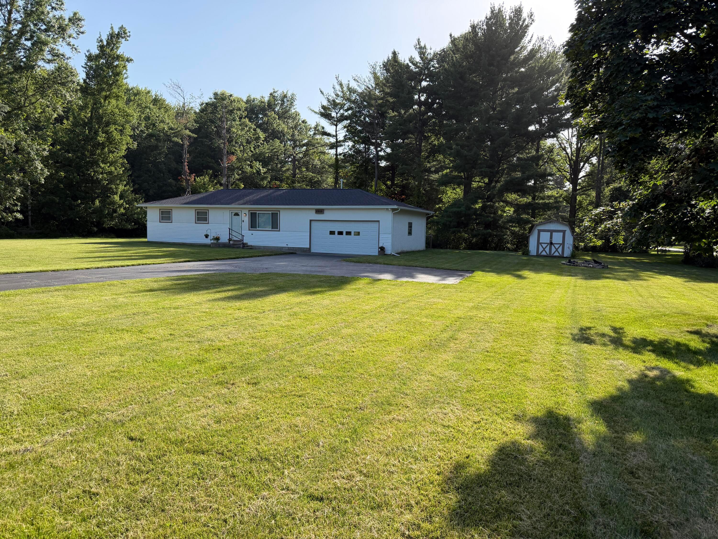 8909 Peter Hoover Road Westerville, OH 43081 - Photo 3 of 42 IMG_0851