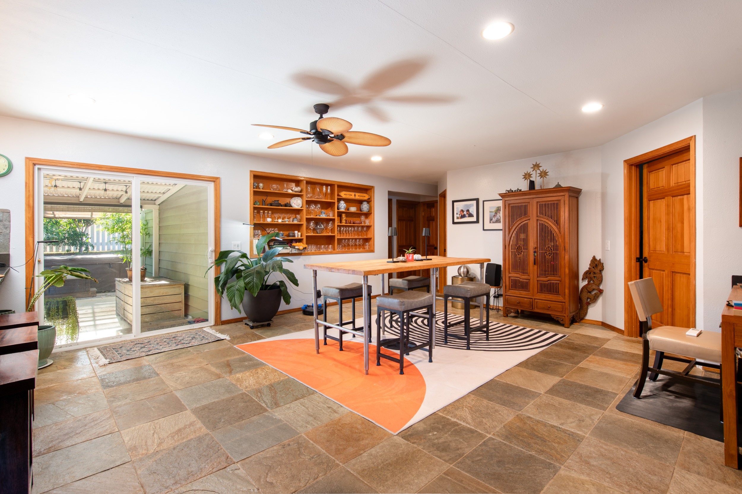 68-1655 Alana Street Waikoloa, HI 96738 - Photo 6 of 20 a view of a dining hall with lots of tables and chairs