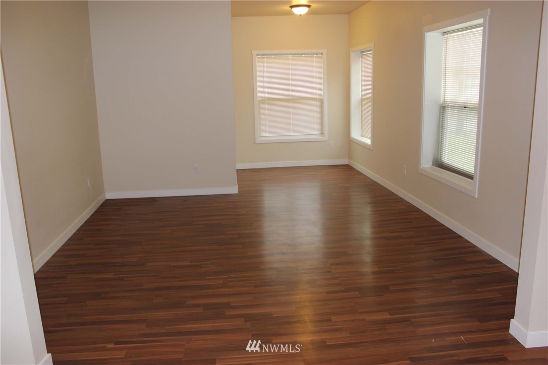 2811 Russell Road Centralia, WA 98531 - Photo 6 of 22 Gallery Image 6