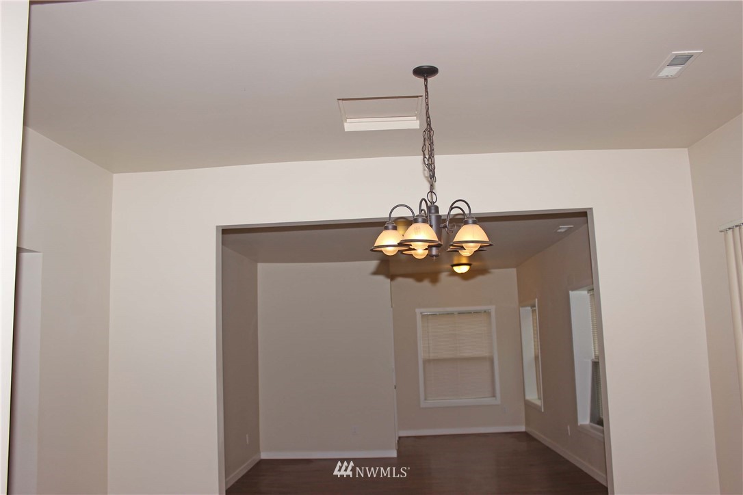 2811 Russell Road Centralia, WA 98531 - Photo 7 of 22 Gallery Image 7