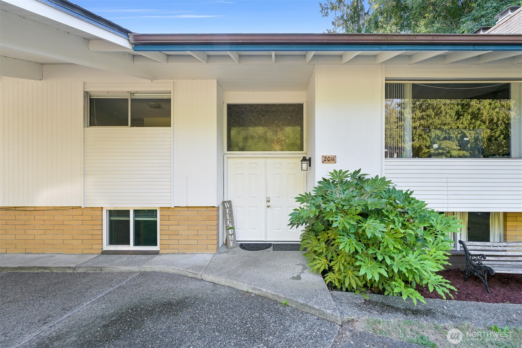 2011 Windsor Drive Mount Vernon, WA 98273 - Photo 2 of 30