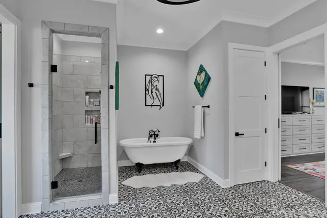 a view of a workspace with furniture