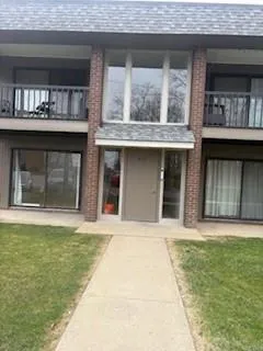 $93,000 | 601 College Park Drive, Unit 4, Coraopolis, PA 15108