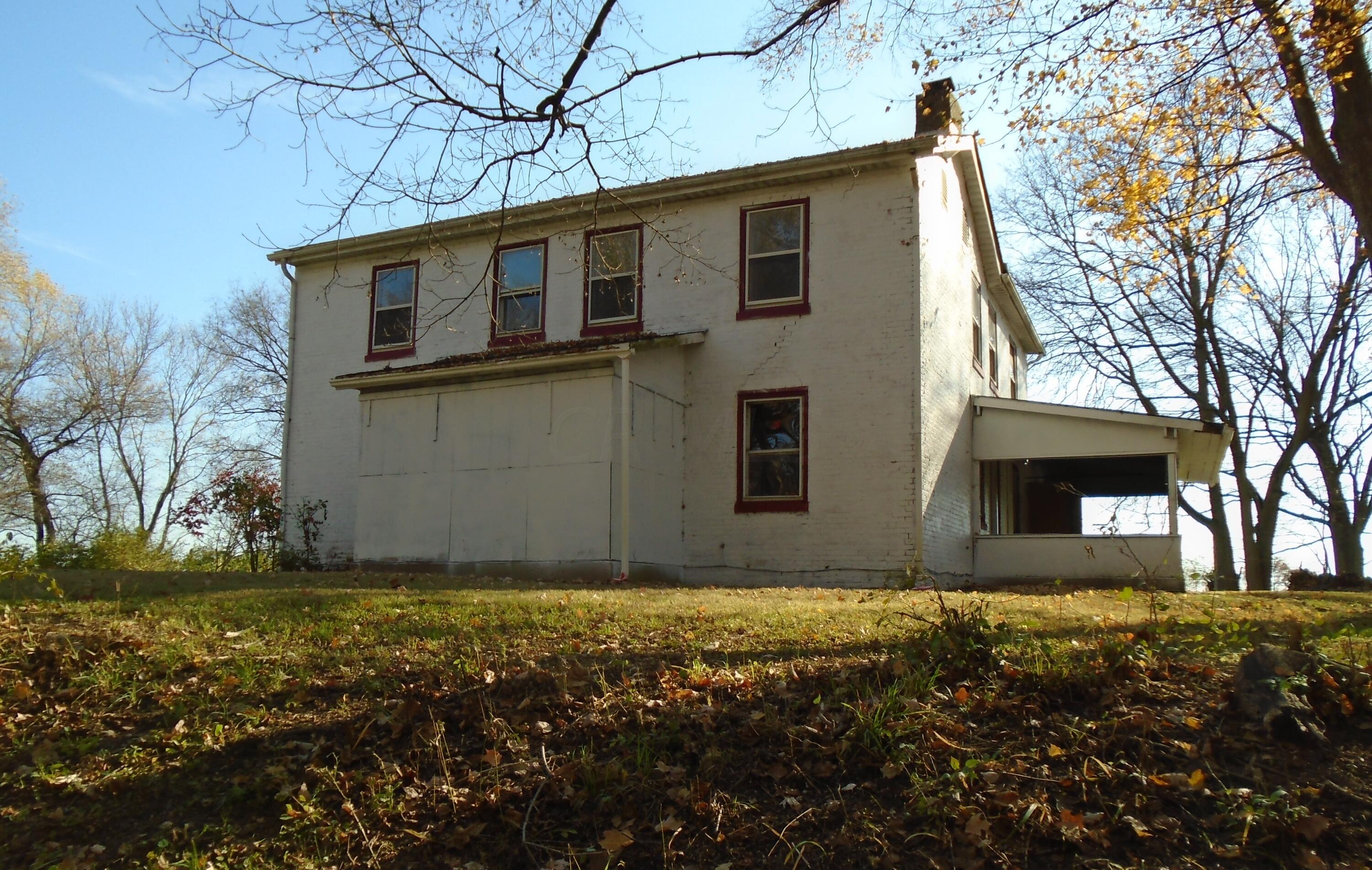 4677 Bixby Road Groveport, OH 43125 - Photo 4 of 22 MLS Side of house Bixby