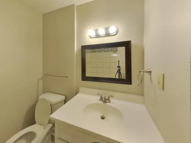 $2,349 | 6928 45th Place North, Crystal, MN 55428