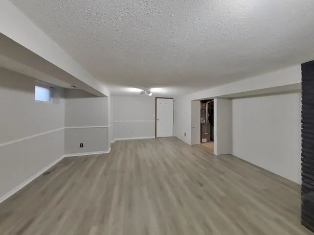 $2,349 | 6928 45th Place North, Crystal, MN 55428