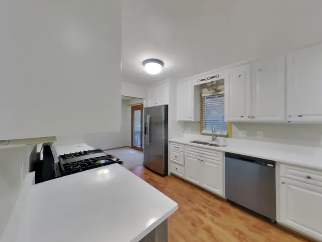 $2,349 | 6928 45th Place North, Crystal, MN 55428