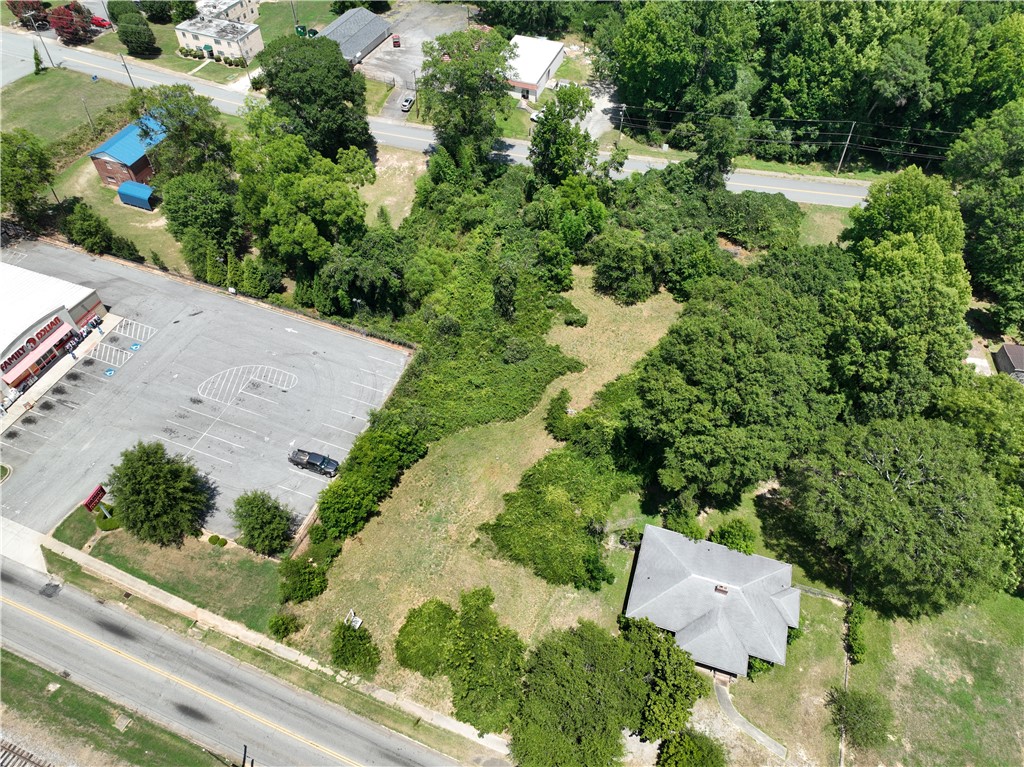 310 South Main Street Belton, SC 29627 - Photo 3 of 9